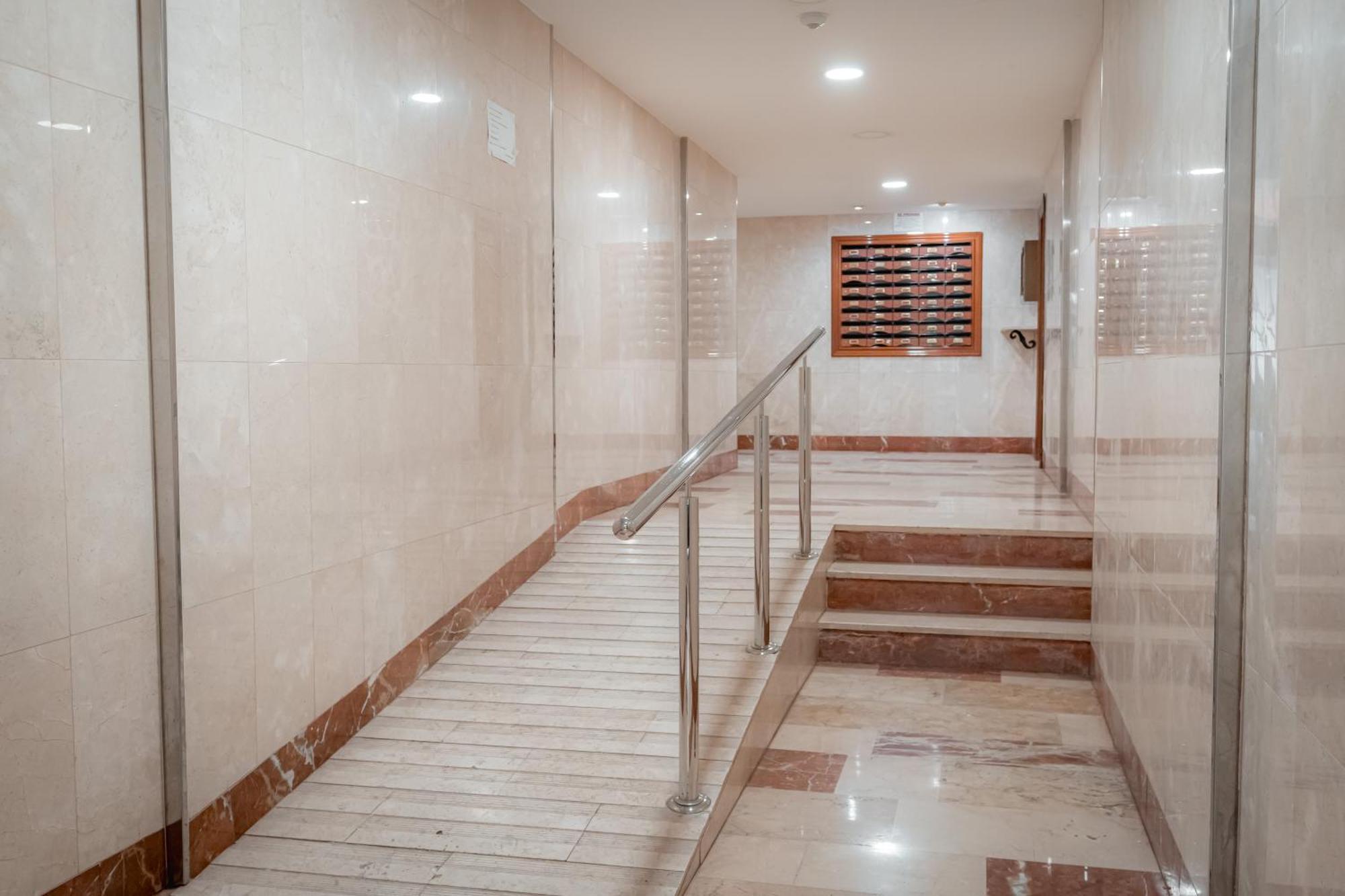 Ibericabeds Figares Apartment Granada Exterior photo
